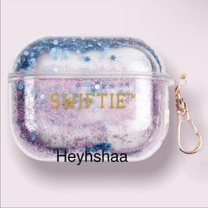 ☾ Brand New In Package Taylor Swift "Swiftie" Glitter Airpods Pro Case ☽